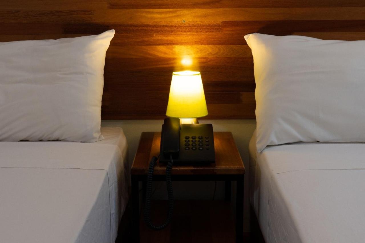 Central Bed & Breakfast Iquitos Bagian luar foto