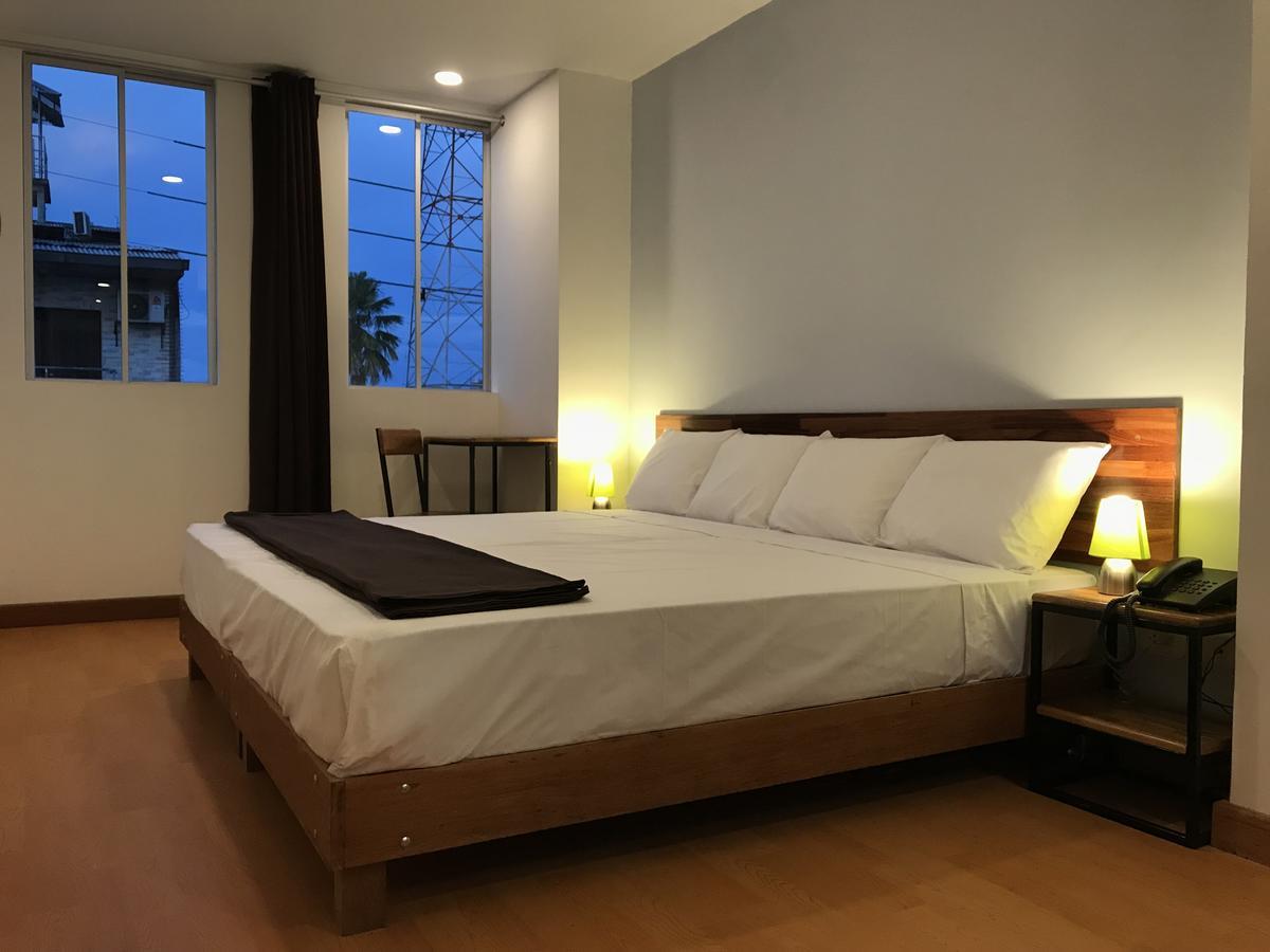 Central Bed & Breakfast Iquitos Bagian luar foto