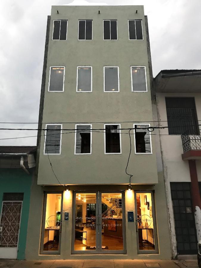 Central Bed & Breakfast Iquitos Bagian luar foto